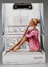 4nio - NIO-0005 PENCEREDEKİ KIZ SEKRETERLİK